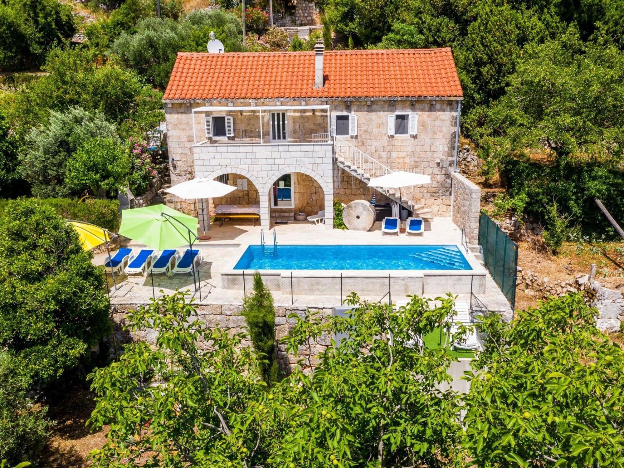 House Ko An-Four Bedroom Villa With Terrace And Swimming Pool Gruda Exterior foto